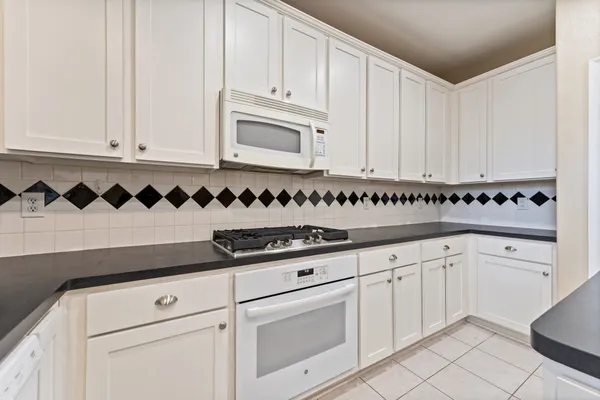 $465,000 | 71 North Acacia Park Circle, The Woodlands, TX 77382
