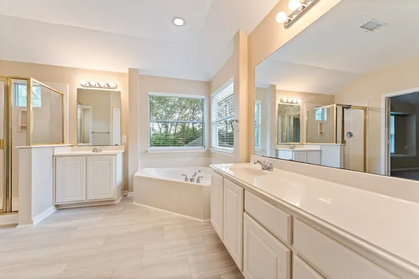 $465,000 | 71 North Acacia Park Circle, The Woodlands, TX 77382