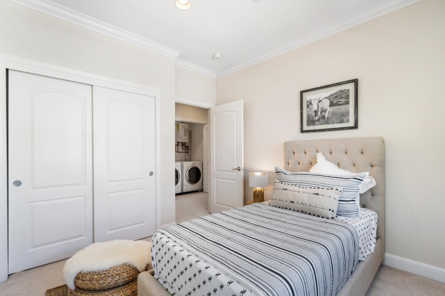 650 Willowgate Street Mountain View, CA 94043 - Photo 28 of 33 a bedroom with a bed and a window