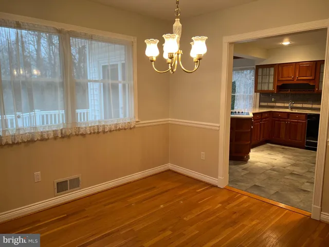 $4,250 | 6830 Pacific Lane, Annandale, VA 22003