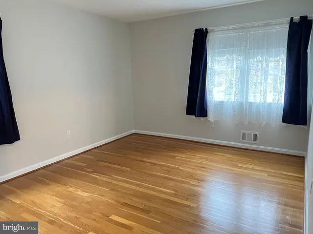 $4,250 | 6830 Pacific Lane, Annandale, VA 22003