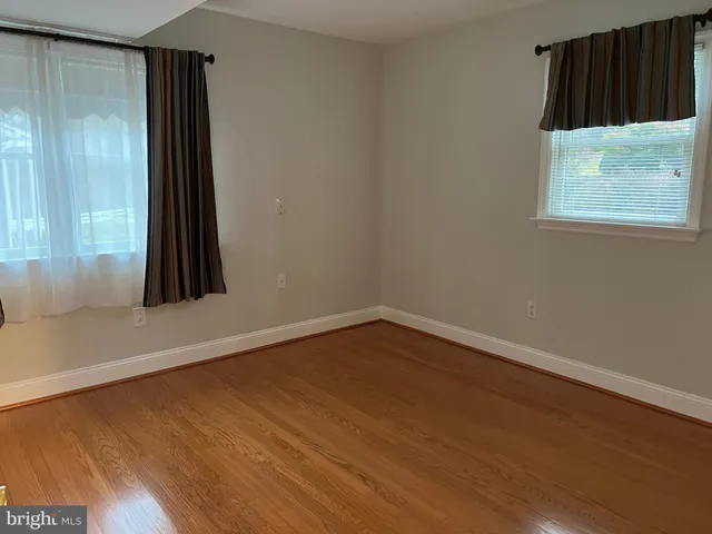 $4,250 | 6830 Pacific Lane, Annandale, VA 22003