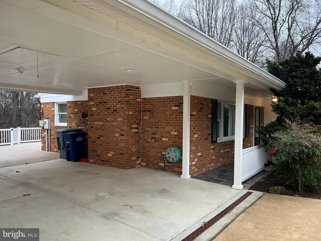 $4,250 | 6830 Pacific Lane, Annandale, VA 22003