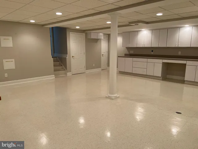 $4,250 | 6830 Pacific Lane, Annandale, VA 22003