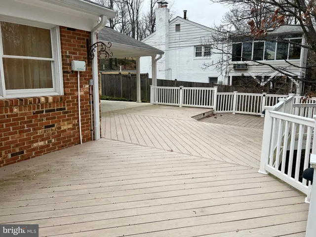 $4,250 | 6830 Pacific Lane, Annandale, VA 22003