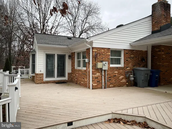 $4,250 | 6830 Pacific Lane, Annandale, VA 22003