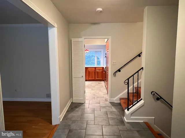 $4,250 | 6830 Pacific Lane, Annandale, VA 22003