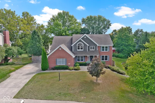 $575,000 | 9259 Oak Knoll Lane, Fishers, IN 46037
