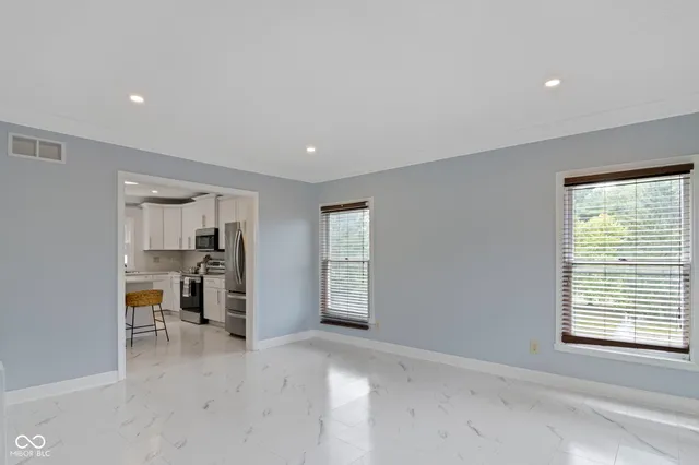 $575,000 | 9259 Oak Knoll Lane, Fishers, IN 46037