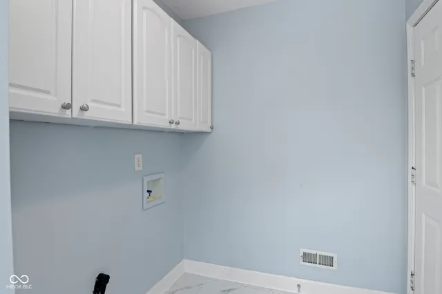 $575,000 | 9259 Oak Knoll Lane, Fishers, IN 46037