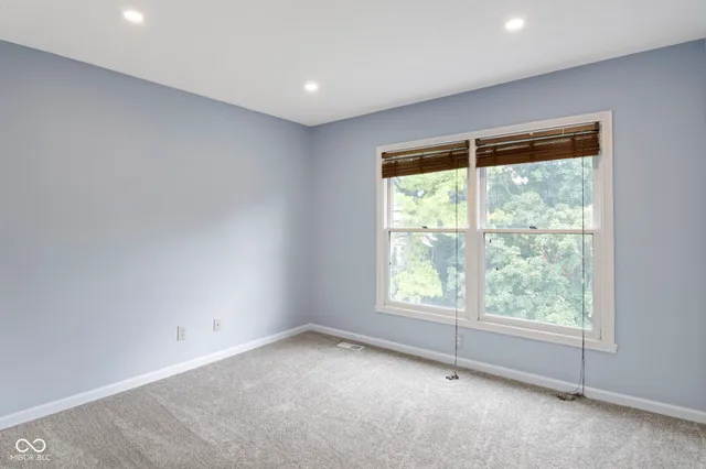 $575,000 | 9259 Oak Knoll Lane, Fishers, IN 46037