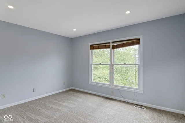 $575,000 | 9259 Oak Knoll Lane, Fishers, IN 46037