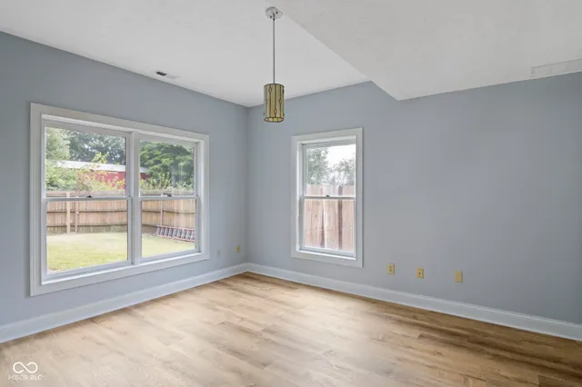 $575,000 | 9259 Oak Knoll Lane, Fishers, IN 46037