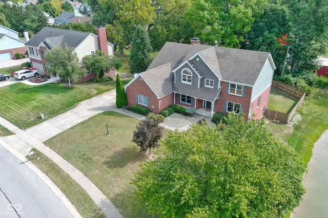 $575,000 | 9259 Oak Knoll Lane, Fishers, IN 46037