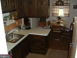 11957 Dumont Road Philadelphia, PA 19116 - Photo 4 of 6 Gallery Image 4