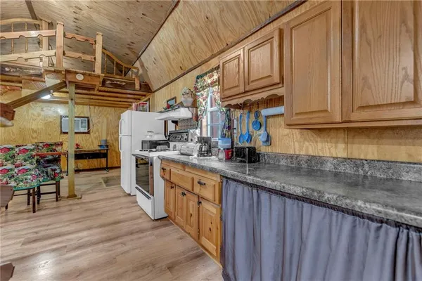 $110,000 | 34 Hackberry Drive, Mound City, KS 66056