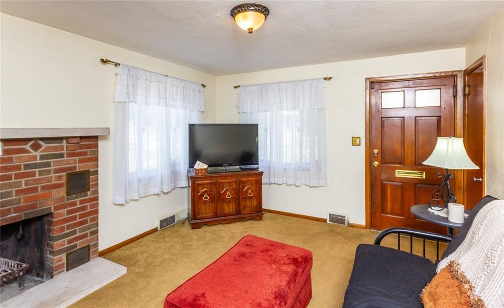 28 Sylvan Road Pittsburgh, PA 15221 - Photo 4 of 24 Gallery Image 4