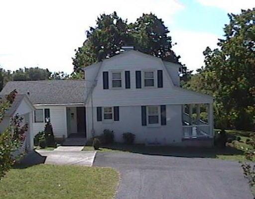 102 Mitchell Road Vinton, VA 24179 - Photo 2 of 5 Listing Photo