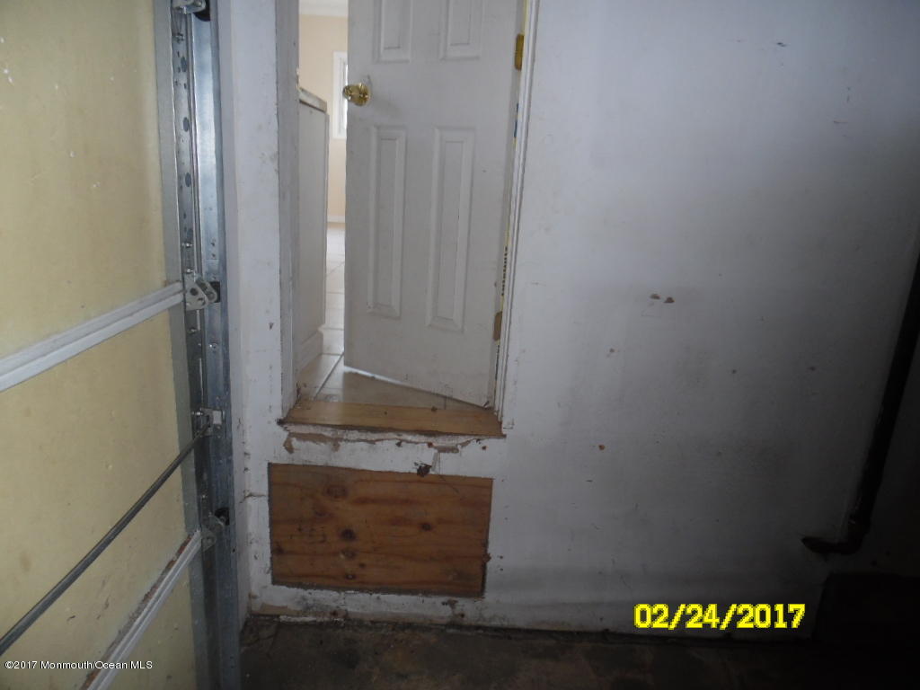 109 Mermaid Road Toms River, NJ 08753 - Photo 19 of 21 garage missing steps