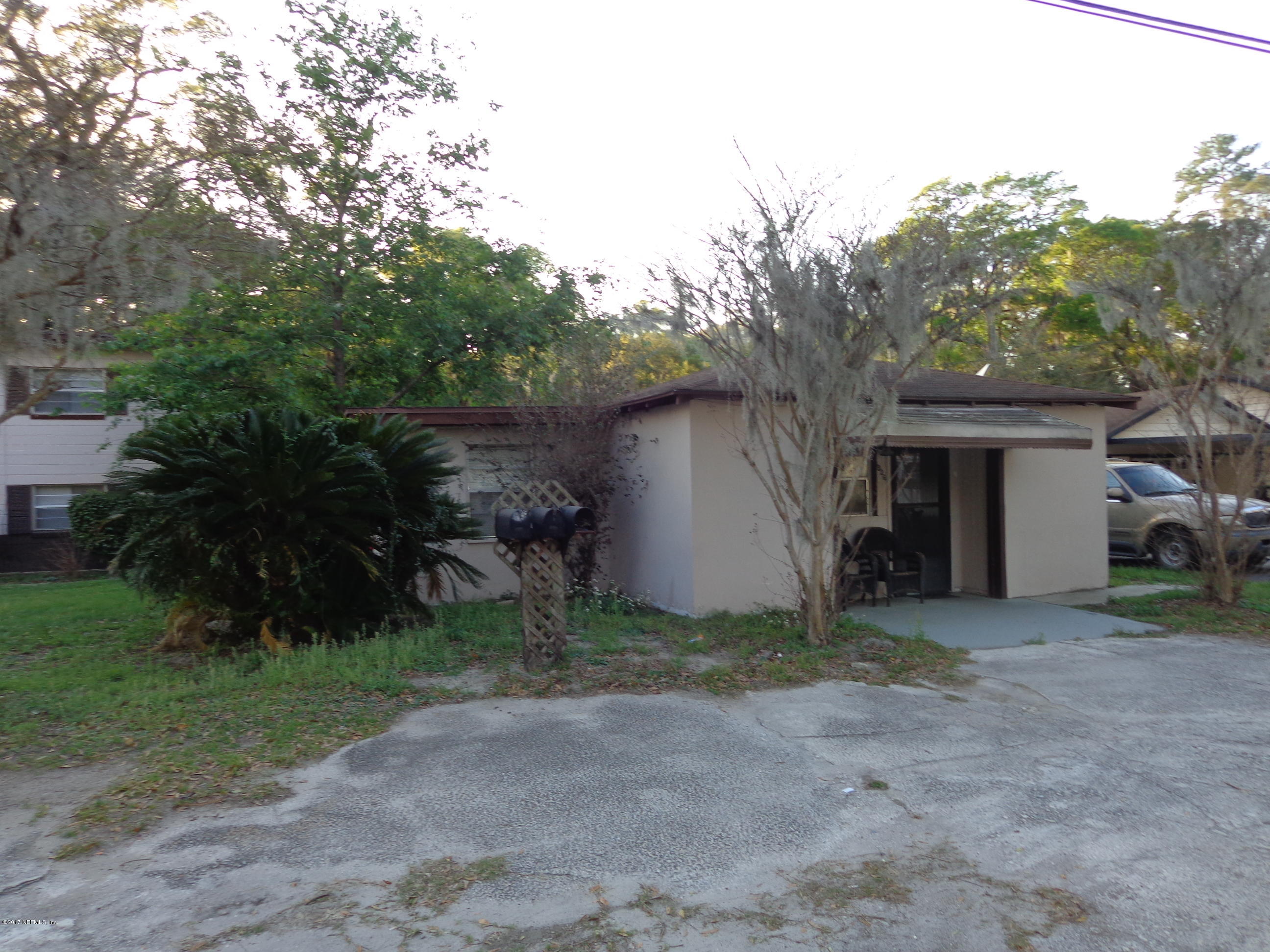 9926 Ridge Boulevard Jacksonville, FL 32208 - Photo 1 of 14 DSC01967