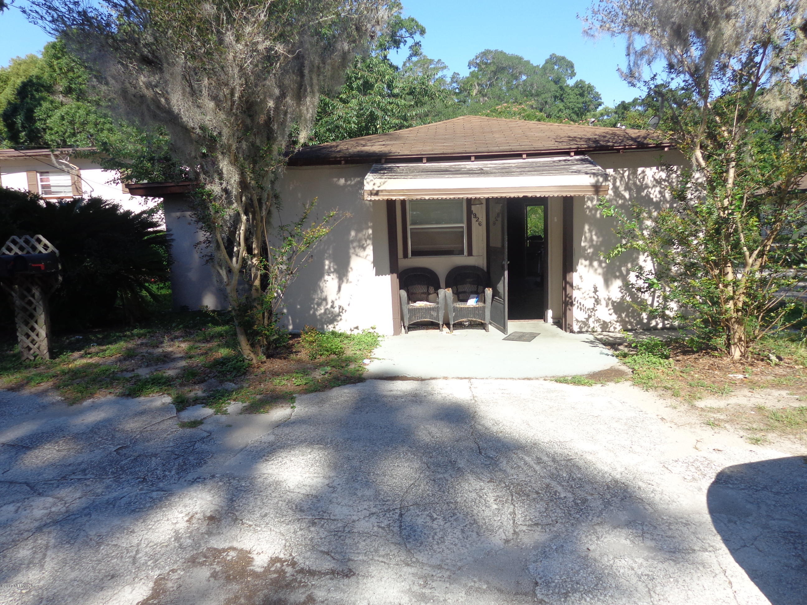 9926 Ridge Boulevard Jacksonville, FL 32208 - Photo 2 of 14 DSC04763