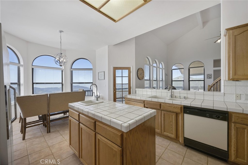 23901 El Rancho Drive Tehachapi, CA 93561 - Photo 12 of 29
