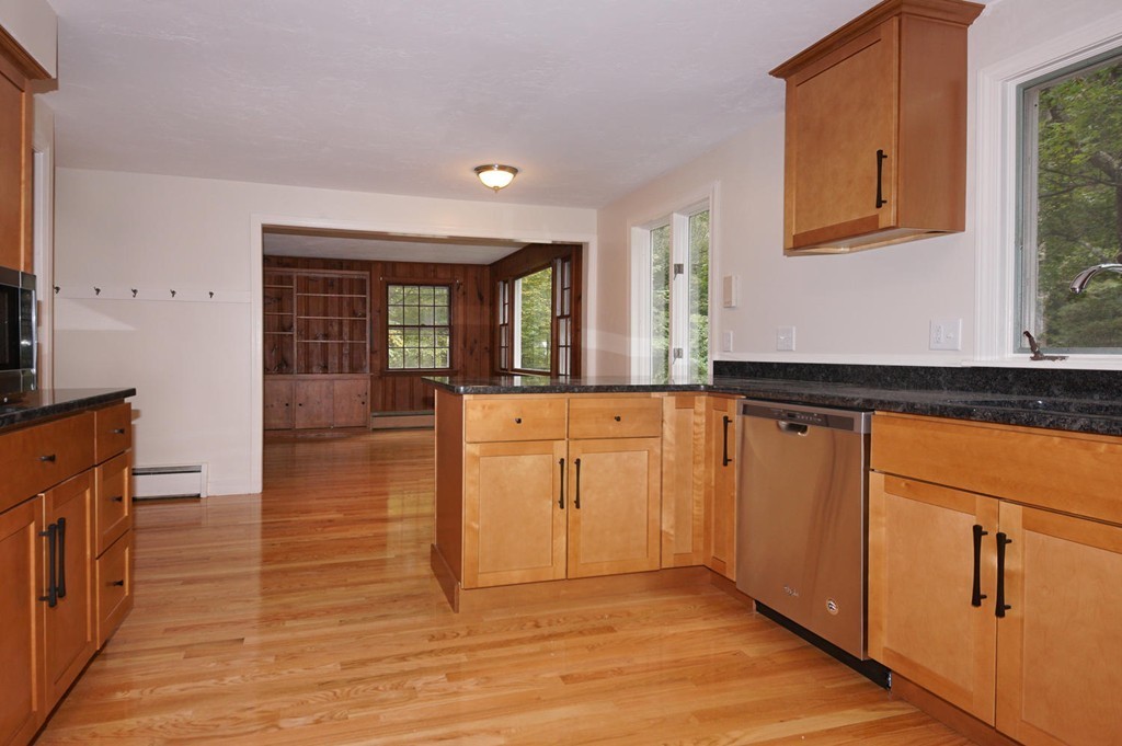 25 Barney Hill Road Wayland, MA 01778 - Photo 3 of 25 Gallery Image 3