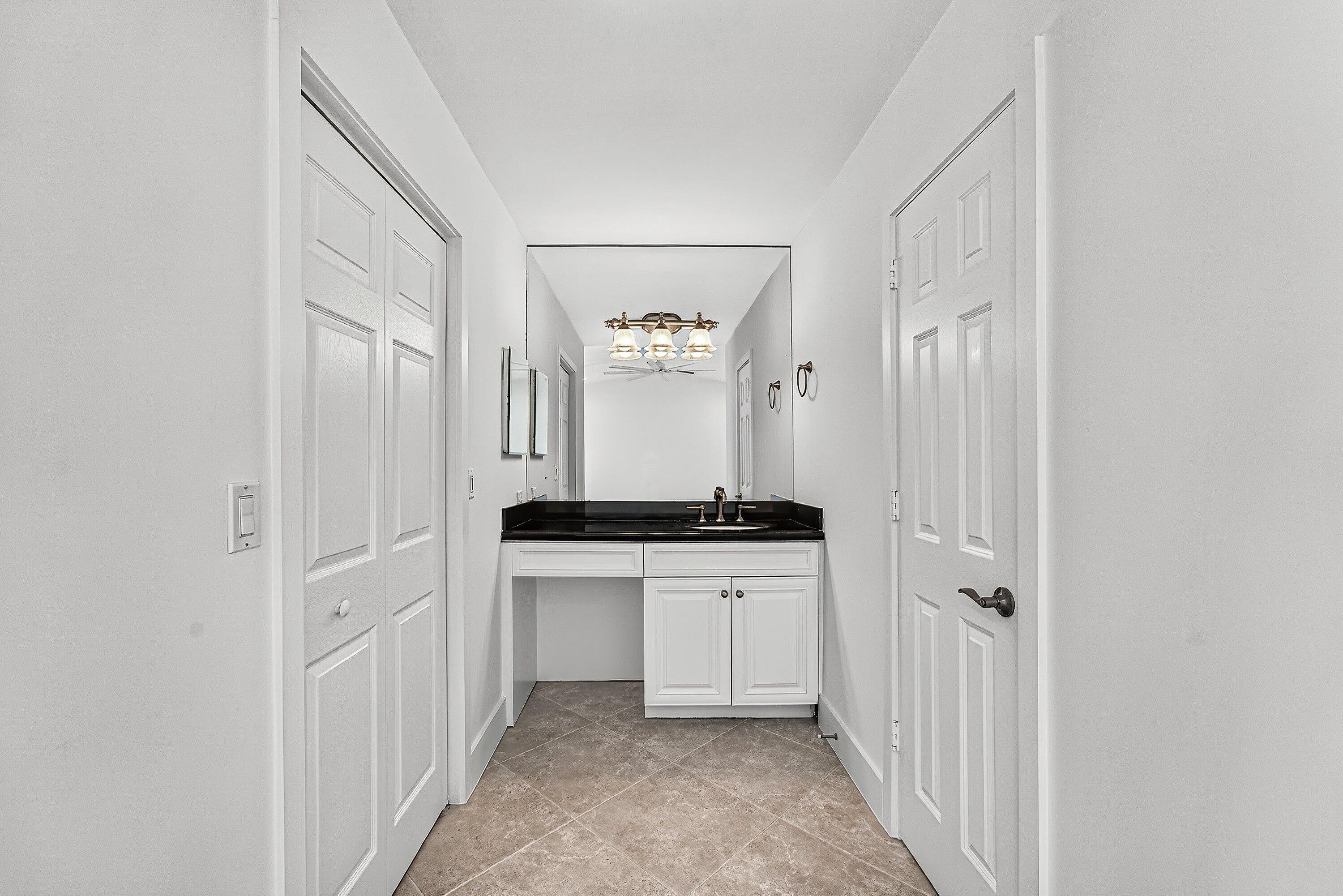21155 Shady Vista Lane Boca Raton, FL 33428 - Photo 19 of 47 026-21155ShadyVistaLane-BocaRaton-FL-334