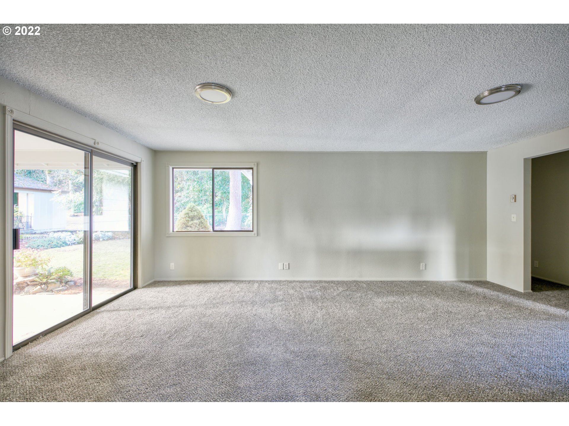 1950 Ridgeway Drive Eugene, OR 97401 - Photo 16 of 31 Gallery Image 16