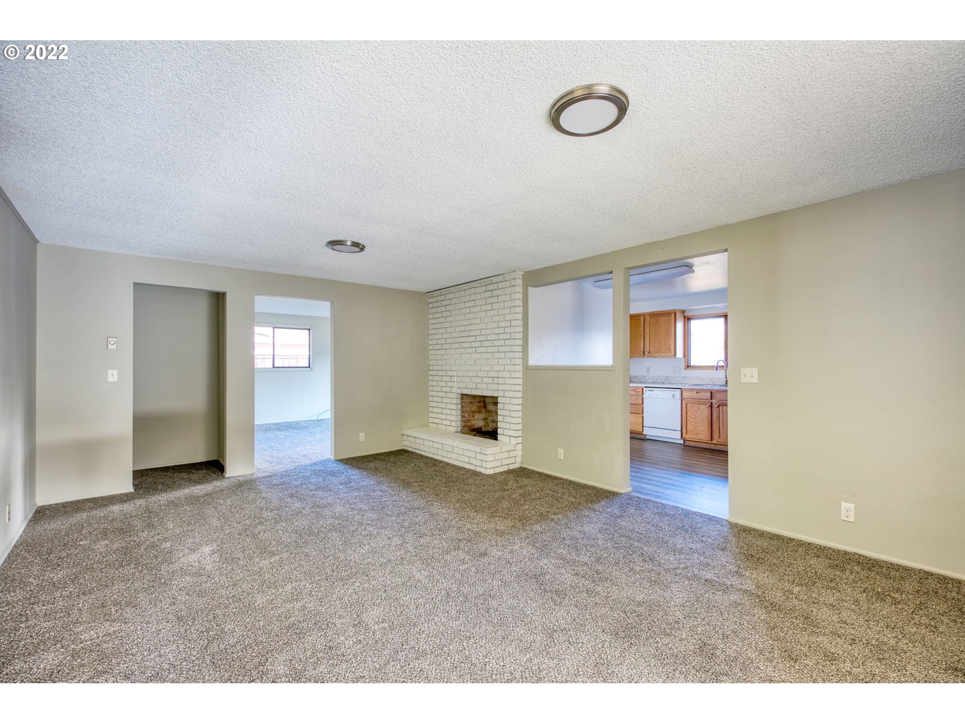 1950 Ridgeway Drive Eugene, OR 97401 - Photo 17 of 31 Gallery Image 17