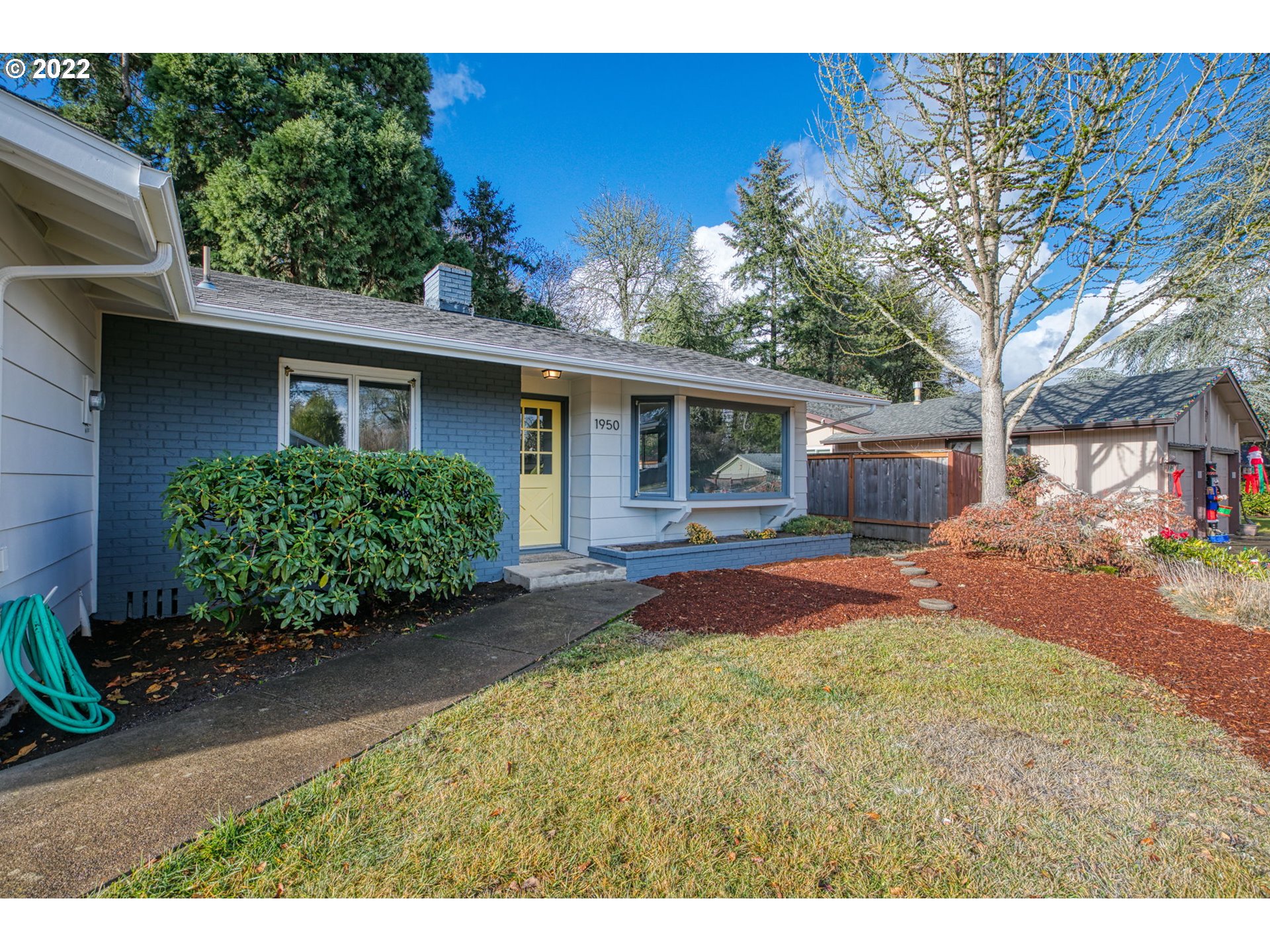 1950 Ridgeway Drive Eugene, OR 97401 - Photo 6 of 31 Gallery Image 6