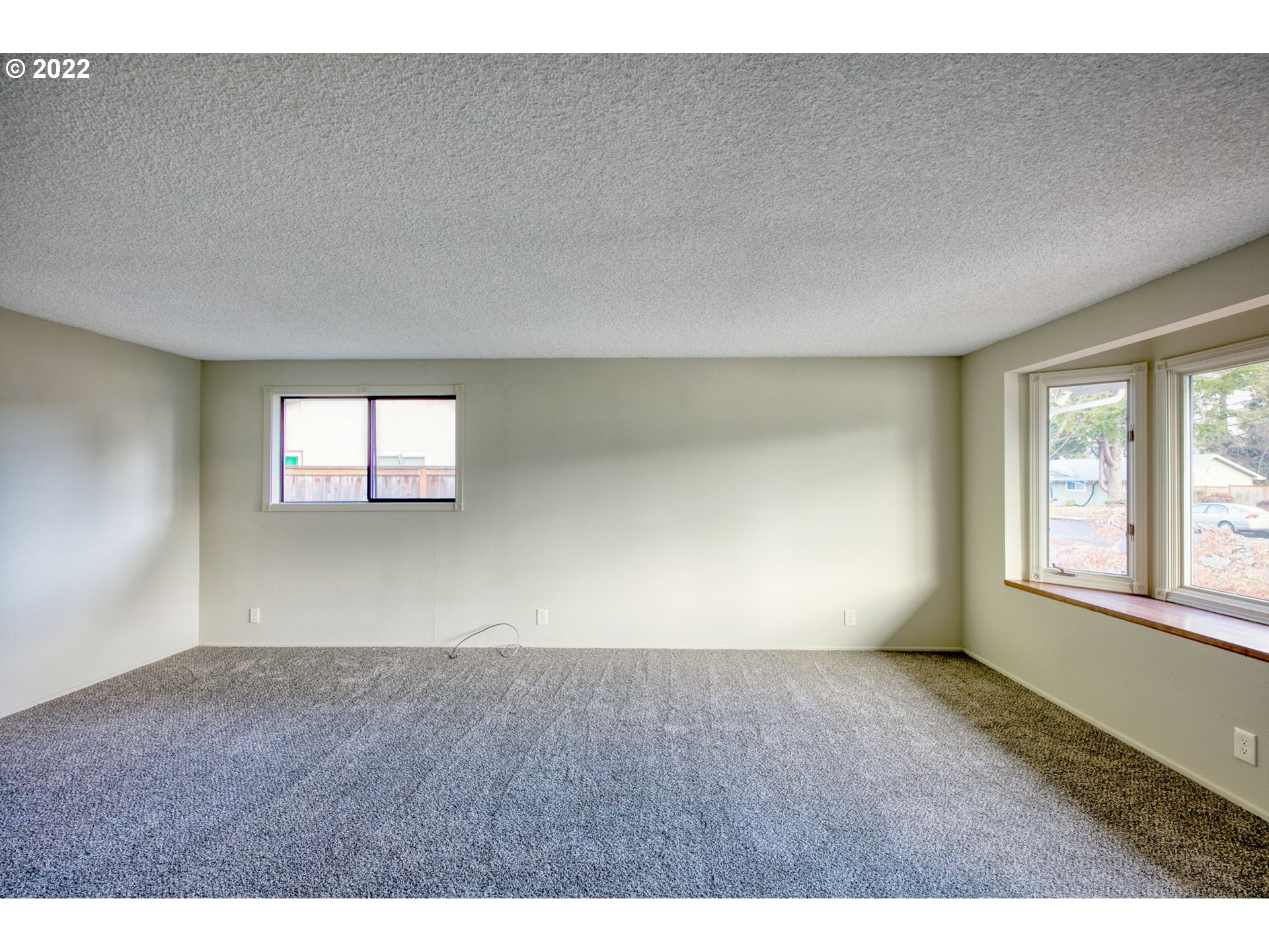 1950 Ridgeway Drive Eugene, OR 97401 - Photo 8 of 31 Gallery Image 8