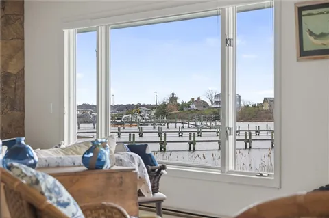$2,250,000 | 30 Dory Court, South Kingstown, RI 02879