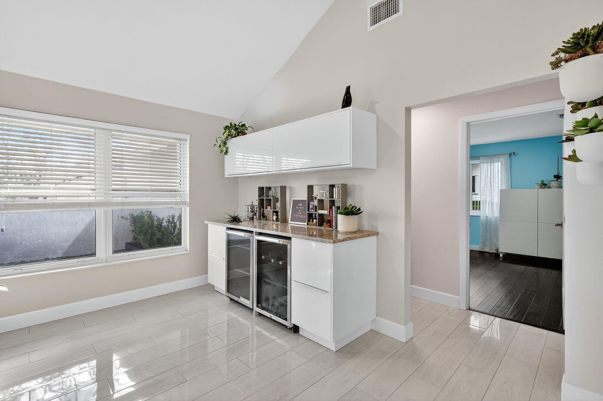 4275 Fox Trace Road Boynton Beach, FL 33436 - Photo 10 of 69 Bar