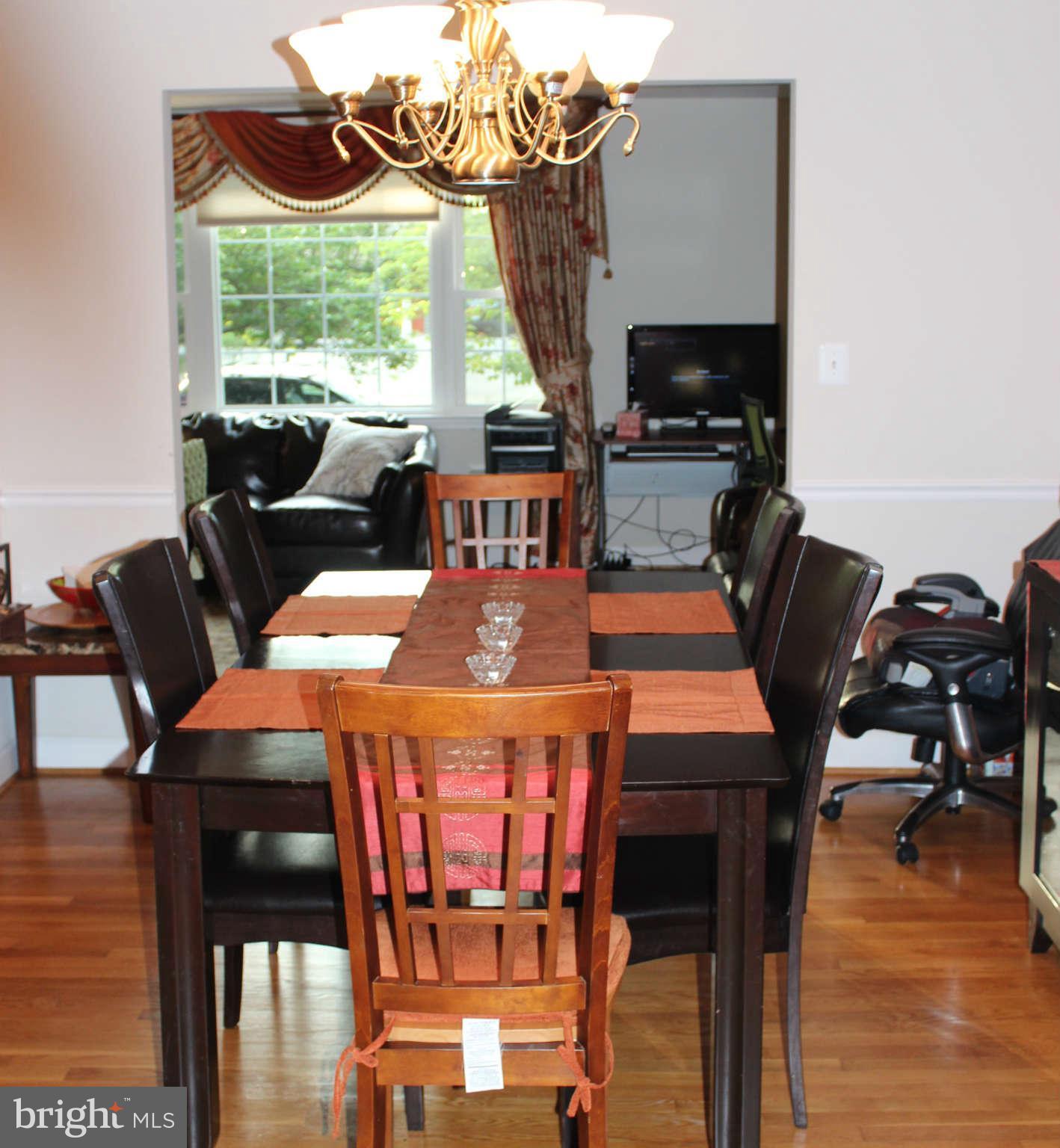 11311 Gainsborough Road Potomac, MD 20854 - Photo 3 of 10 Dining Room