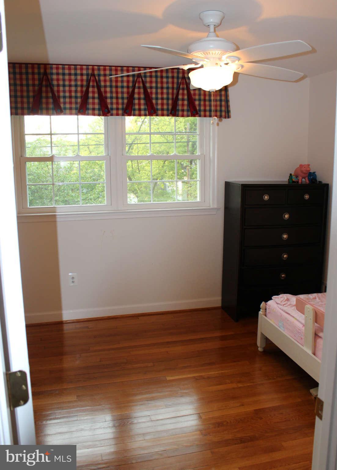 11311 Gainsborough Road Potomac, MD 20854 - Photo 6 of 10 Bedroom