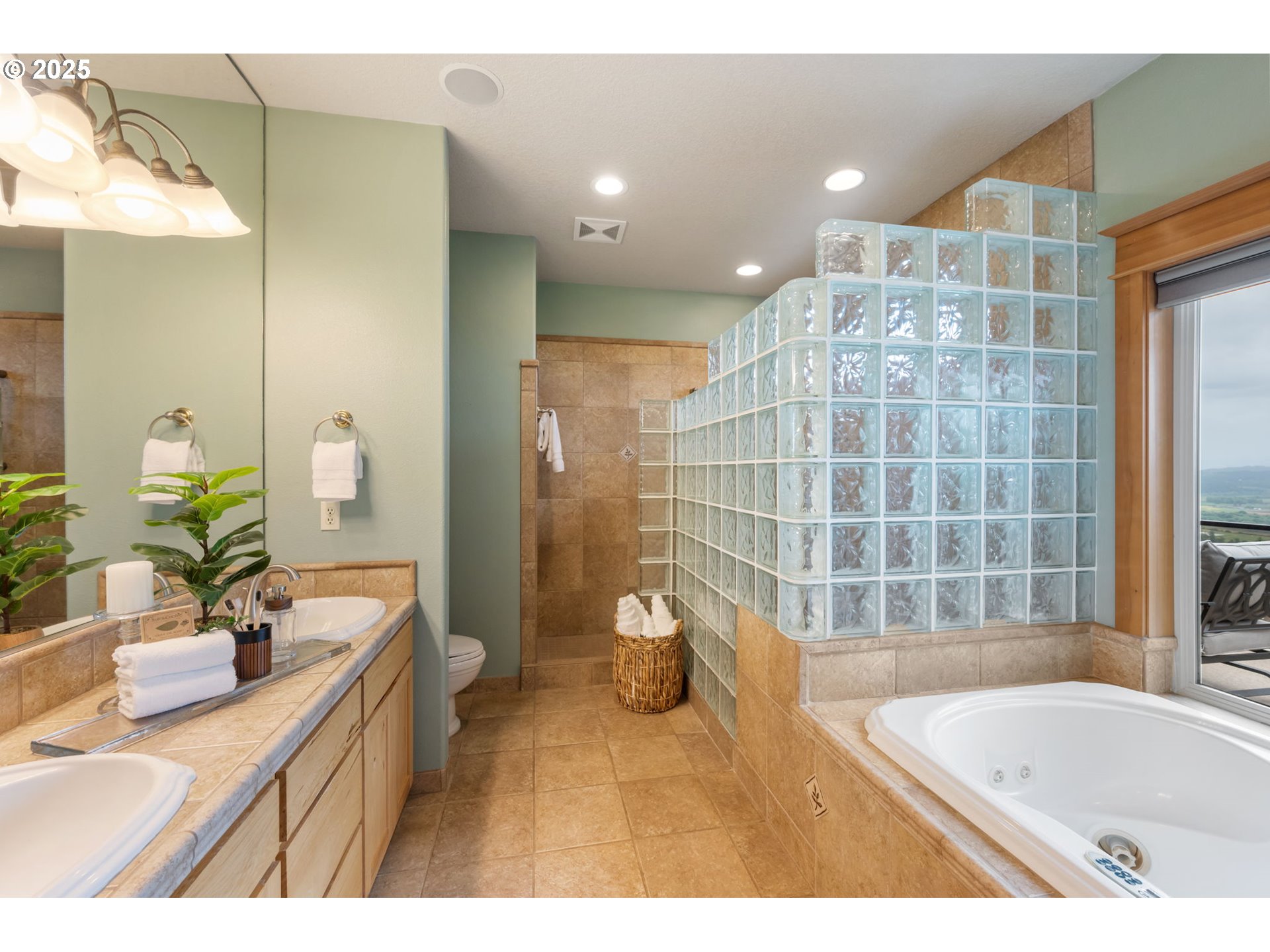 7777 Southwest Winters Road Cornelius, OR 97113 - Photo 16 of 43