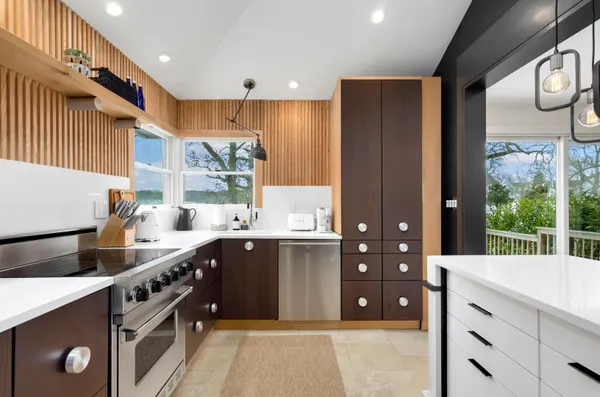 $45,000 | 10 Helens Lane, Southampton, NY 11968