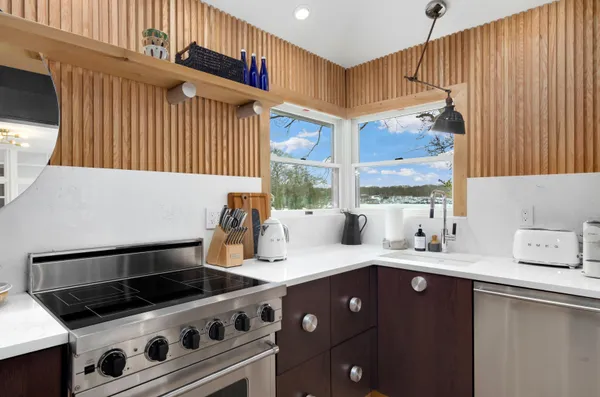 $45,000 | 10 Helens Lane, Southampton, NY 11968