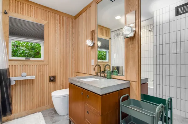 $45,000 | 10 Helens Lane, Southampton, NY 11968