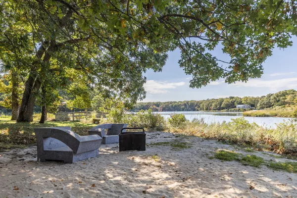 $45,000 | 10 Helens Lane, Southampton, NY 11968