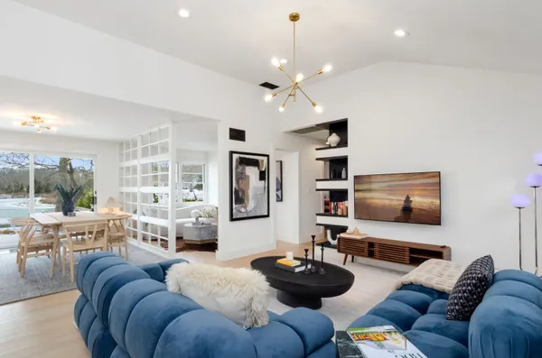 $45,000 | 10 Helens Lane, Southampton, NY 11968