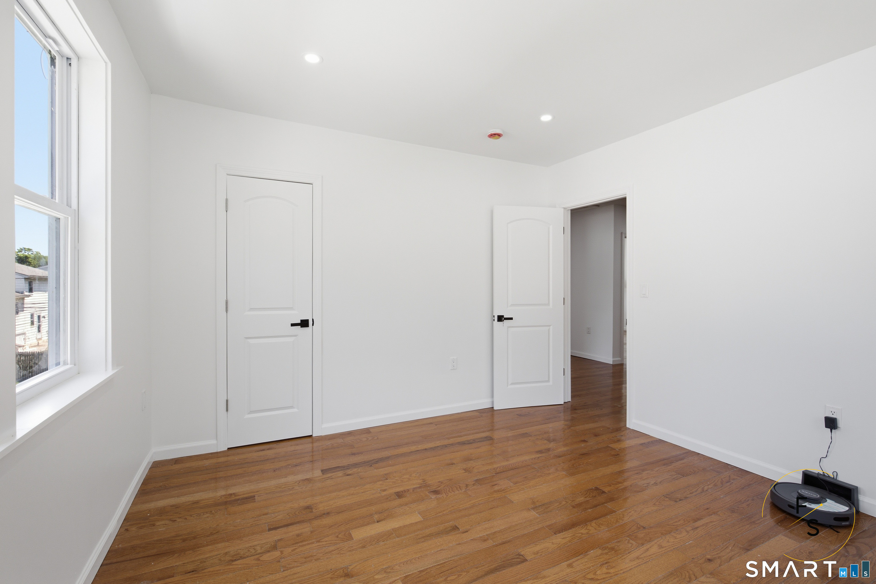 24 Gaspee Road Bridgeport, CT 06606 - Photo 19 of 30