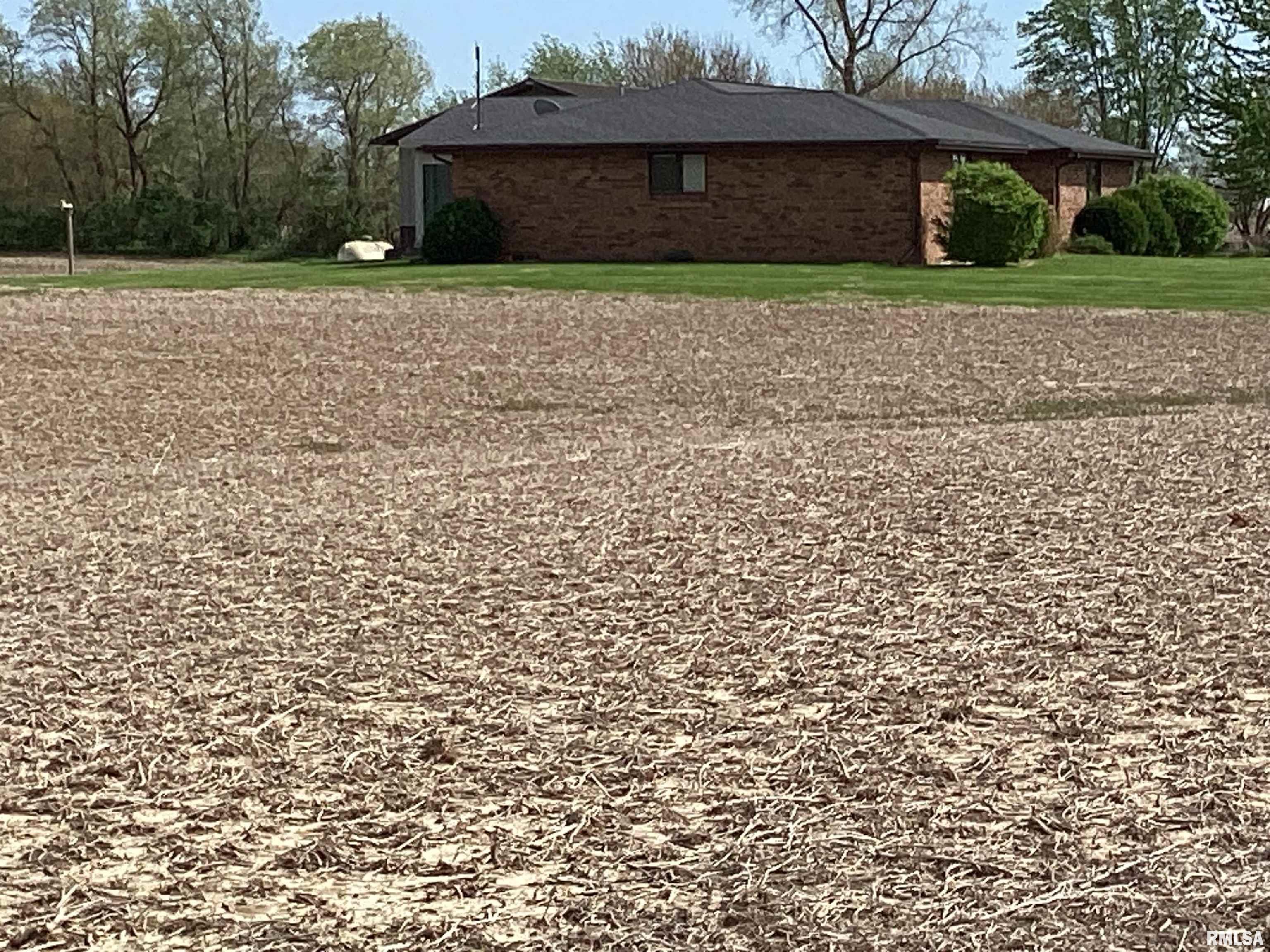 34707 Diamond Point Road Farmington, IL 61531 - Photo 13 of 83
