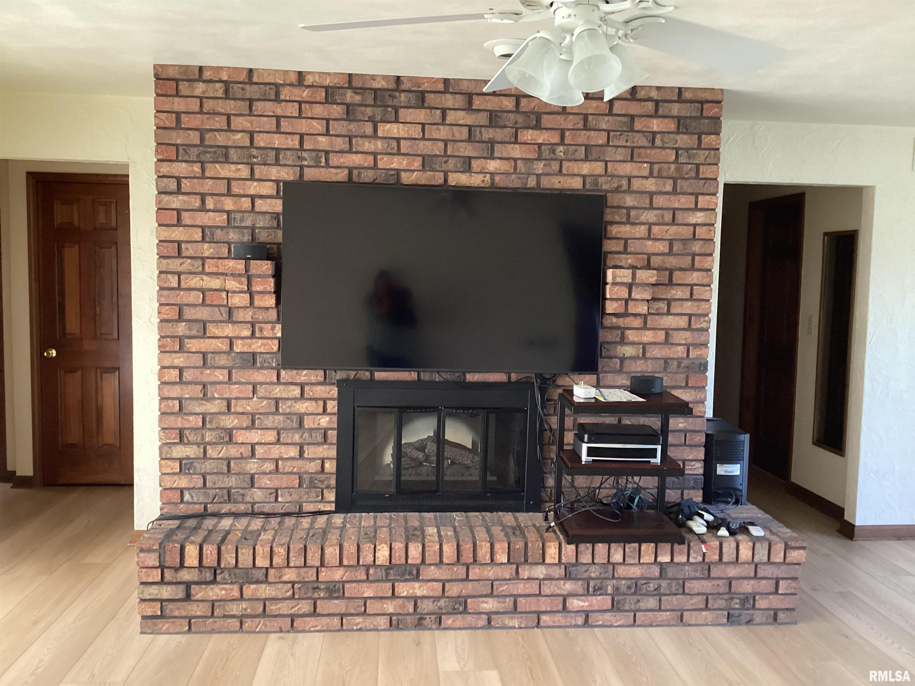 34707 Diamond Point Road Farmington, IL 61531 - Photo 33 of 83