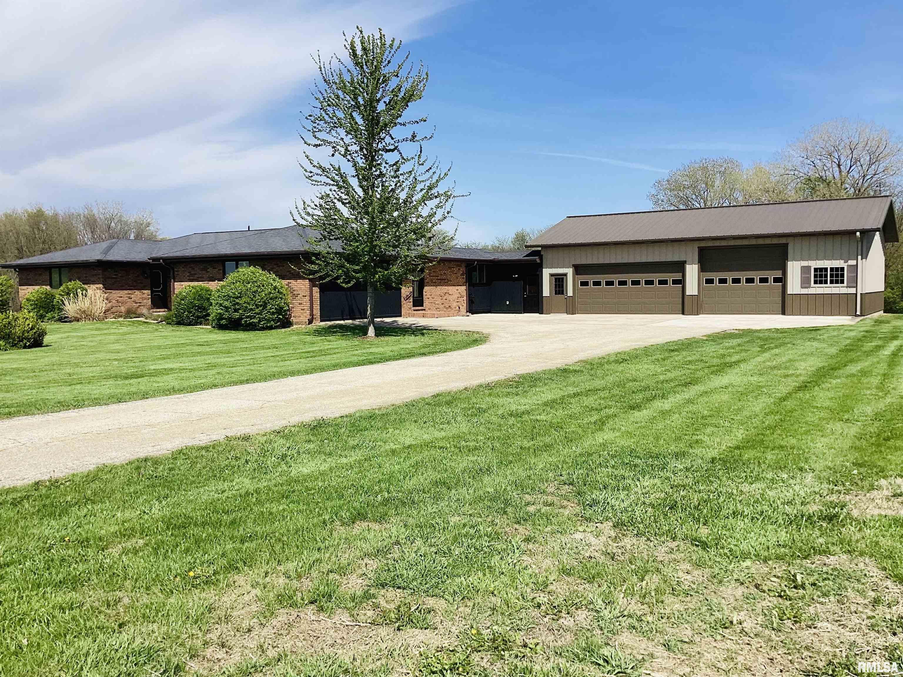 34707 Diamond Point Road Farmington, IL 61531 - Photo 4 of 83