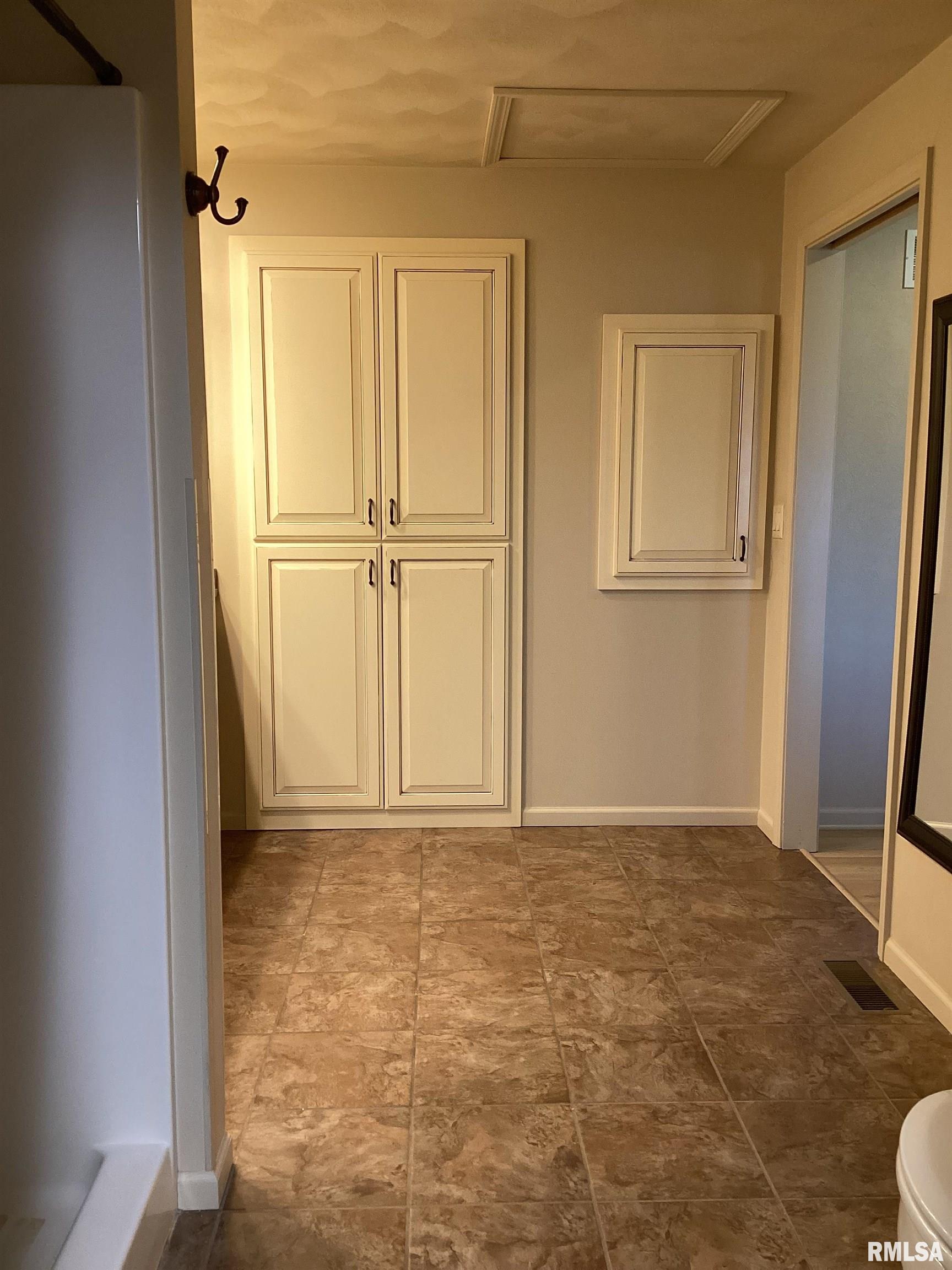 34707 Diamond Point Road Farmington, IL 61531 - Photo 47 of 83