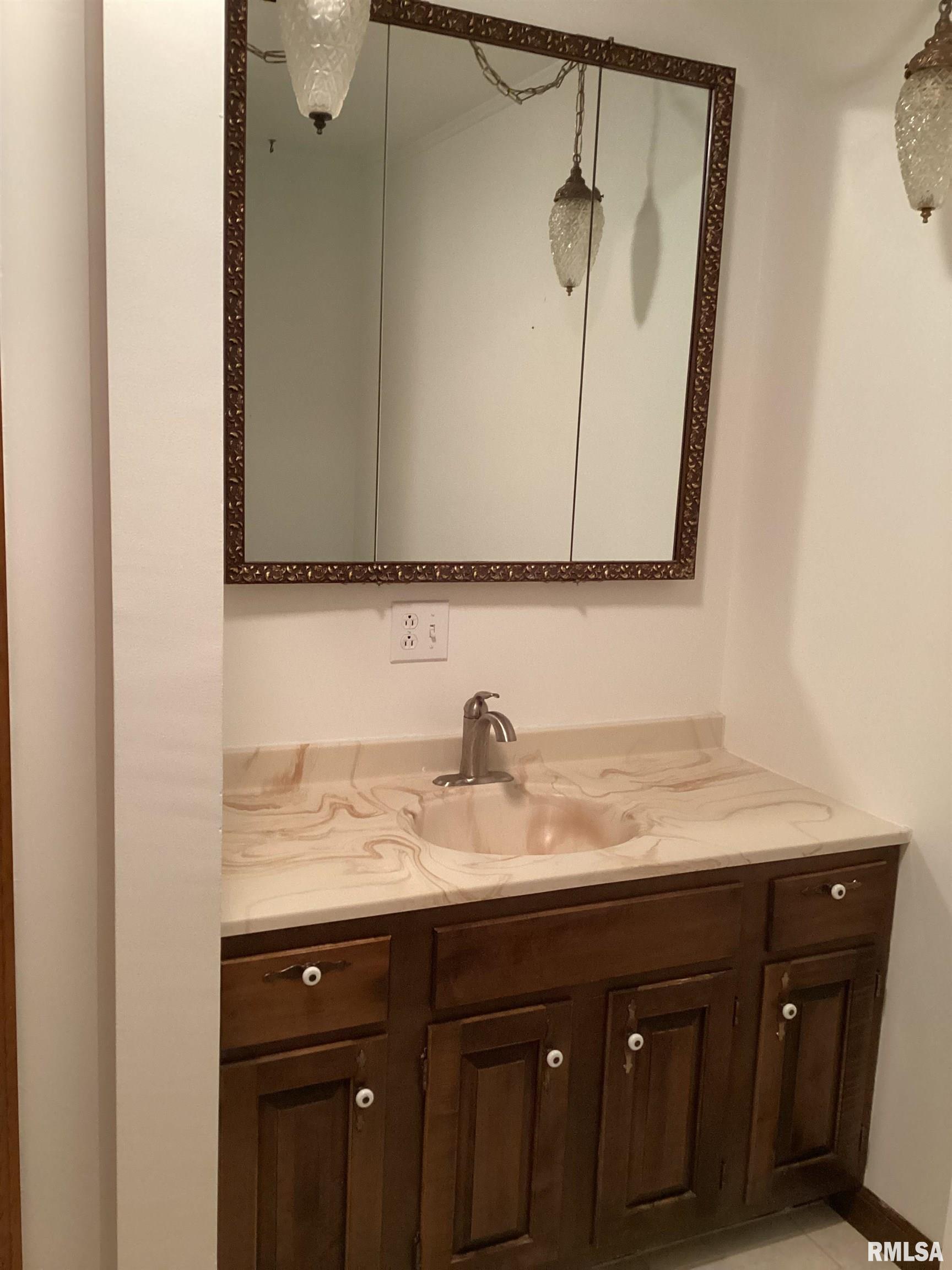 34707 Diamond Point Road Farmington, IL 61531 - Photo 53 of 83
