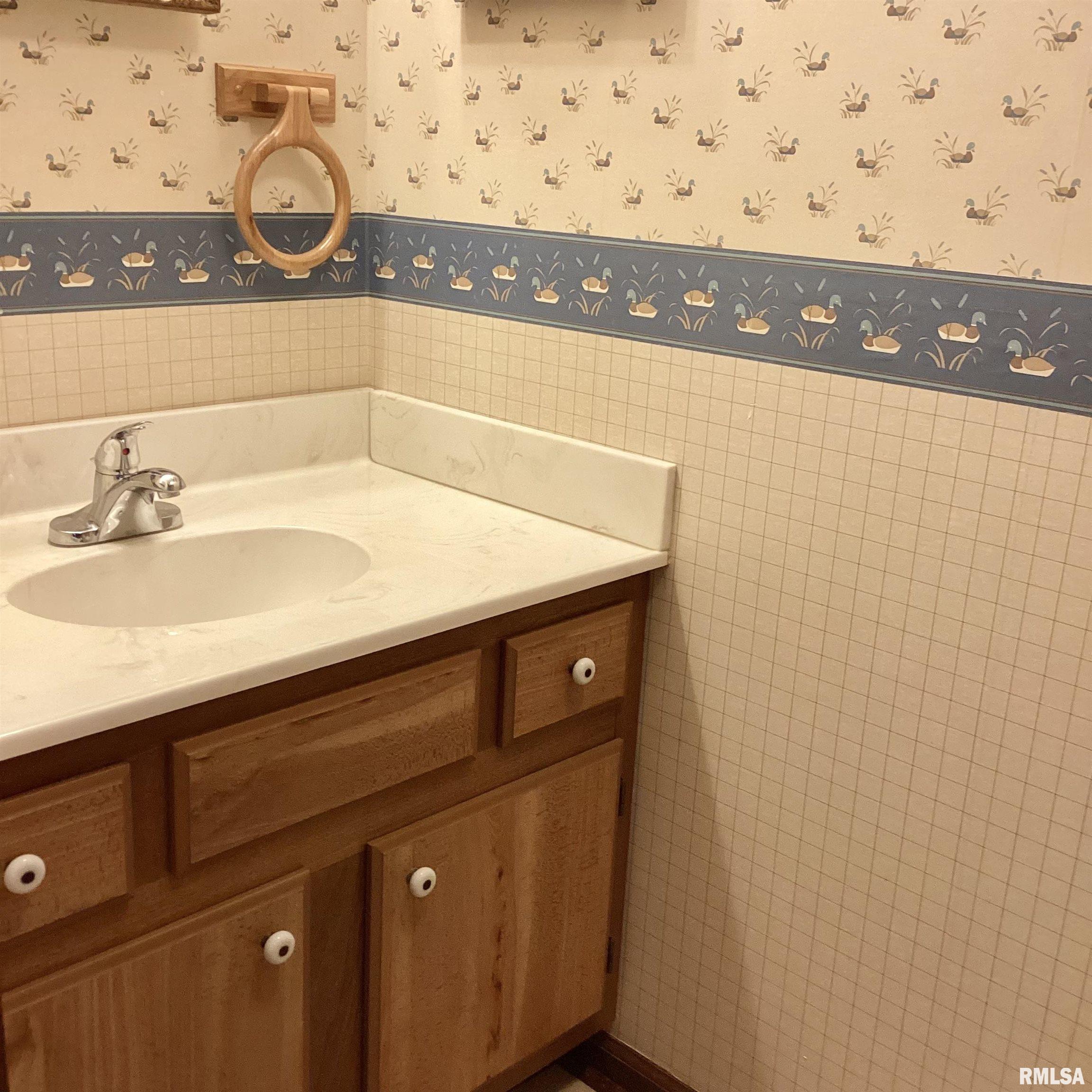 34707 Diamond Point Road Farmington, IL 61531 - Photo 54 of 83