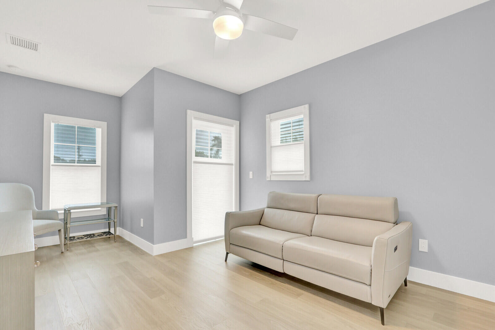 120 Water Pointe Place, Unit 1 Jupiter, FL 33477 - Photo 24 of 43 Guest Bedroom